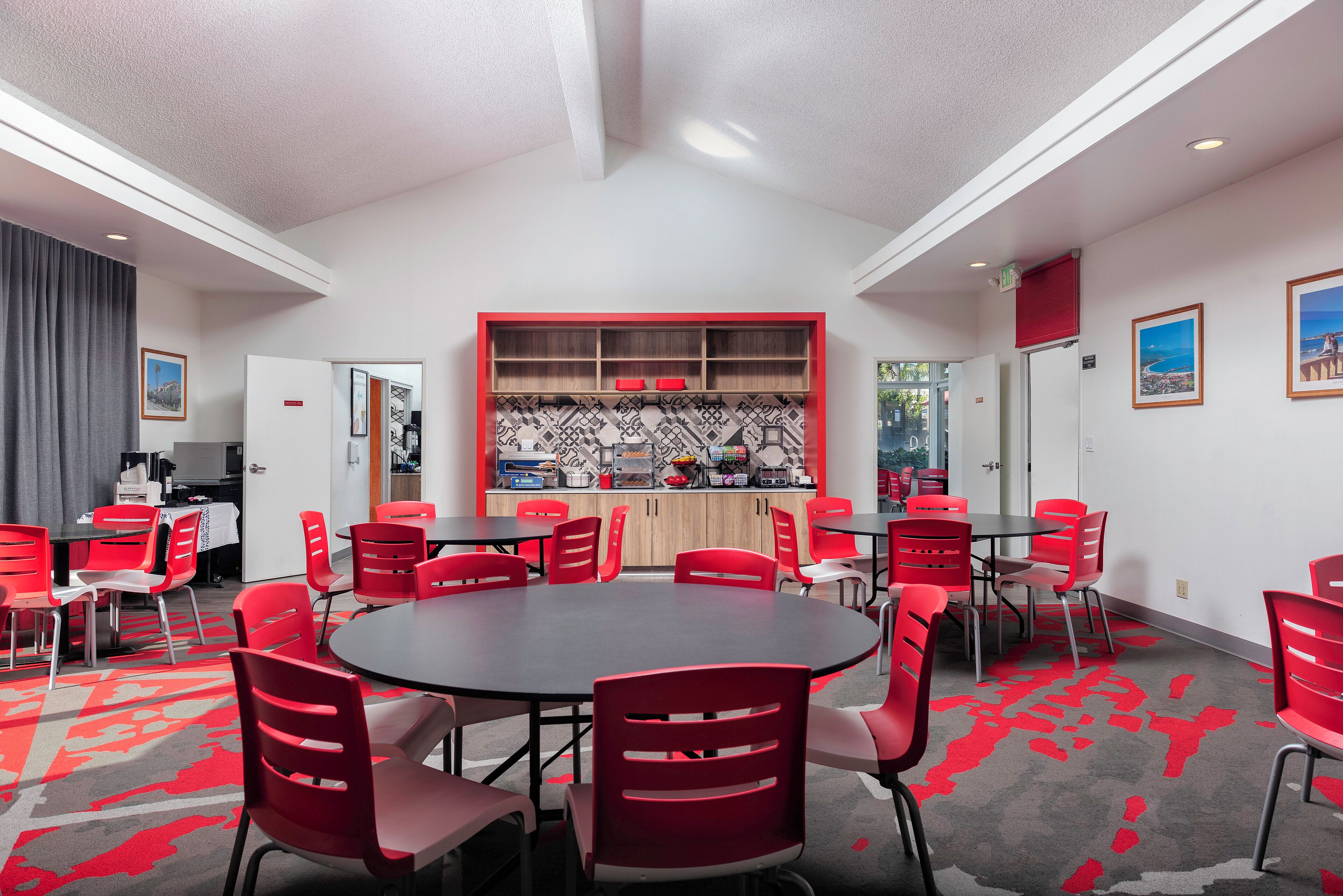 Foto - Ramada by Wyndham Santa Barbara