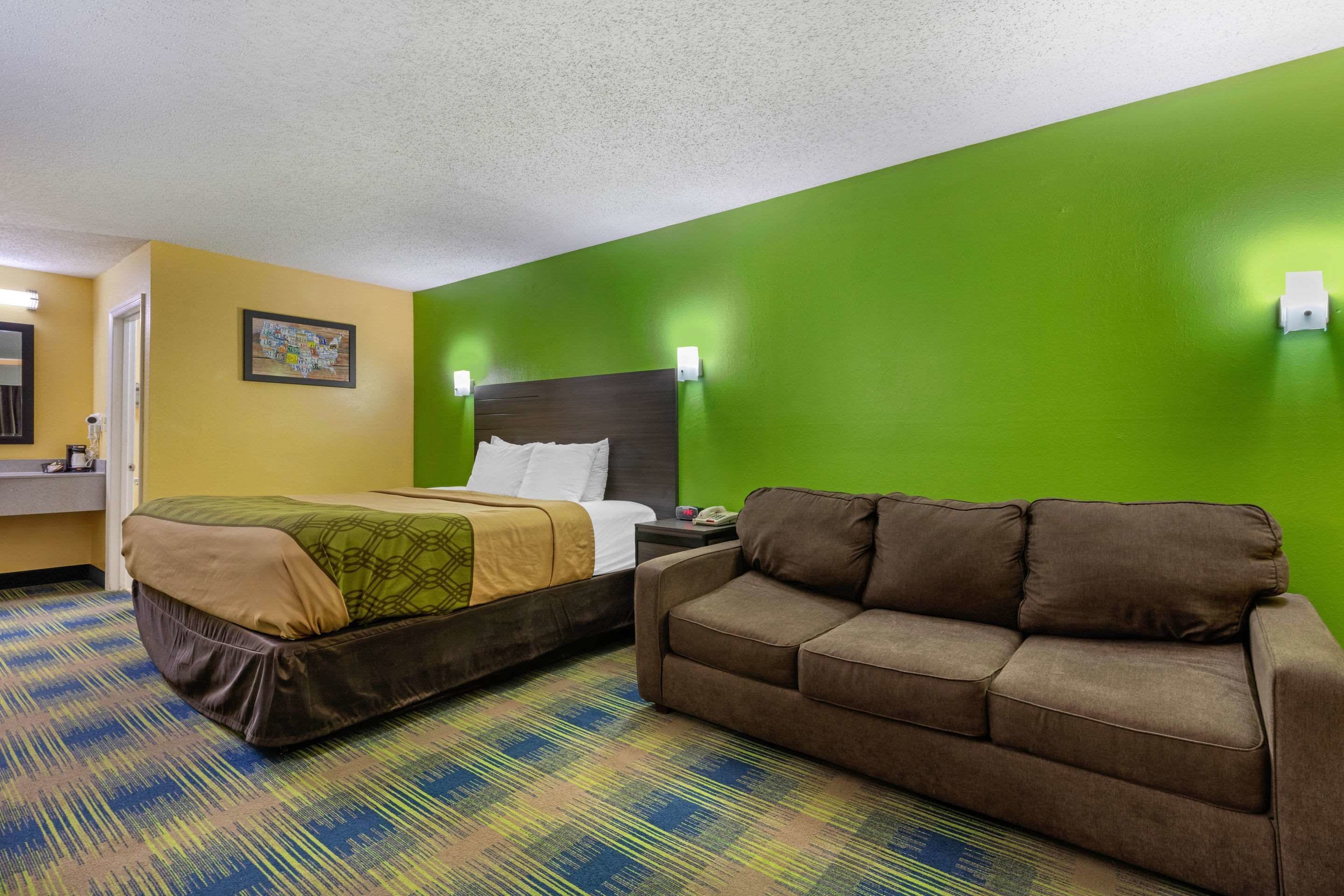 Photo - Econo Lodge Nashville near Percy Priest Lake