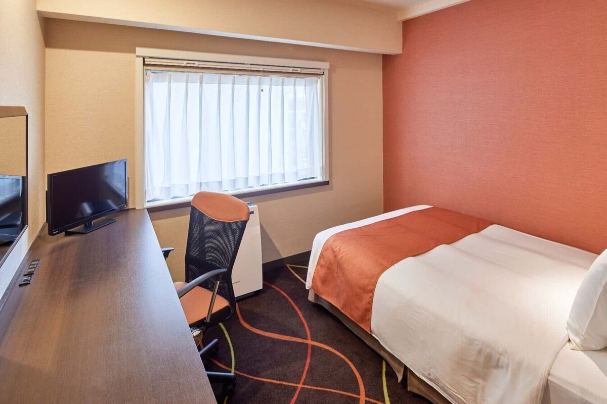 Couette en duvet d'oie, coffres-forts dans les chambres, bureau