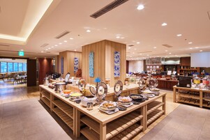 Café da manhã com buffet todos os dias mediante uma taxa