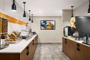 Petit déjeuner buffet compris tous les jours