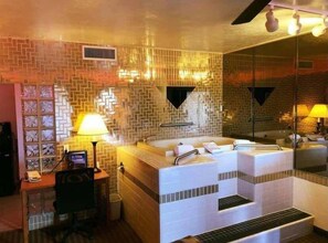 Suite, 1 King Bed, Non Smoking