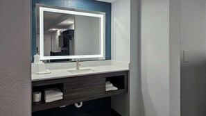 淋浴设施、毛巾