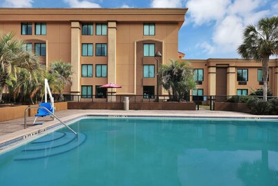 Ramada by Wyndham Jacksonville I-95 by Butler Blvd