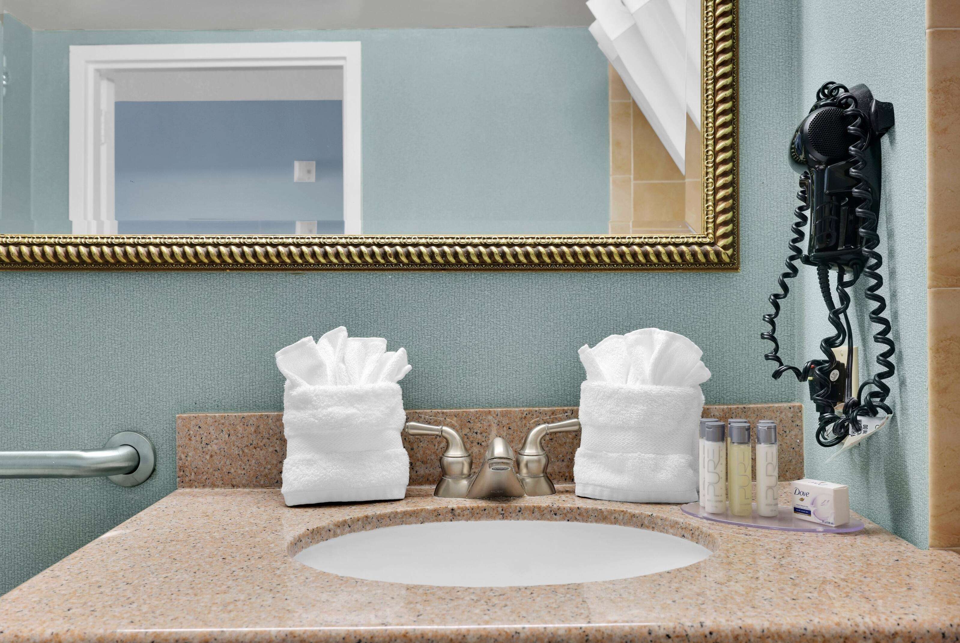 Photo - Ramada by Wyndham Jacksonville I-95 by Butler Blvd