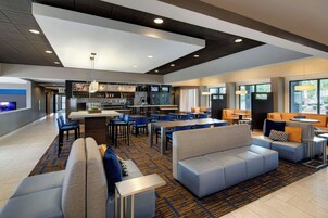 Se sirven desayunos y cenas, cocina americana