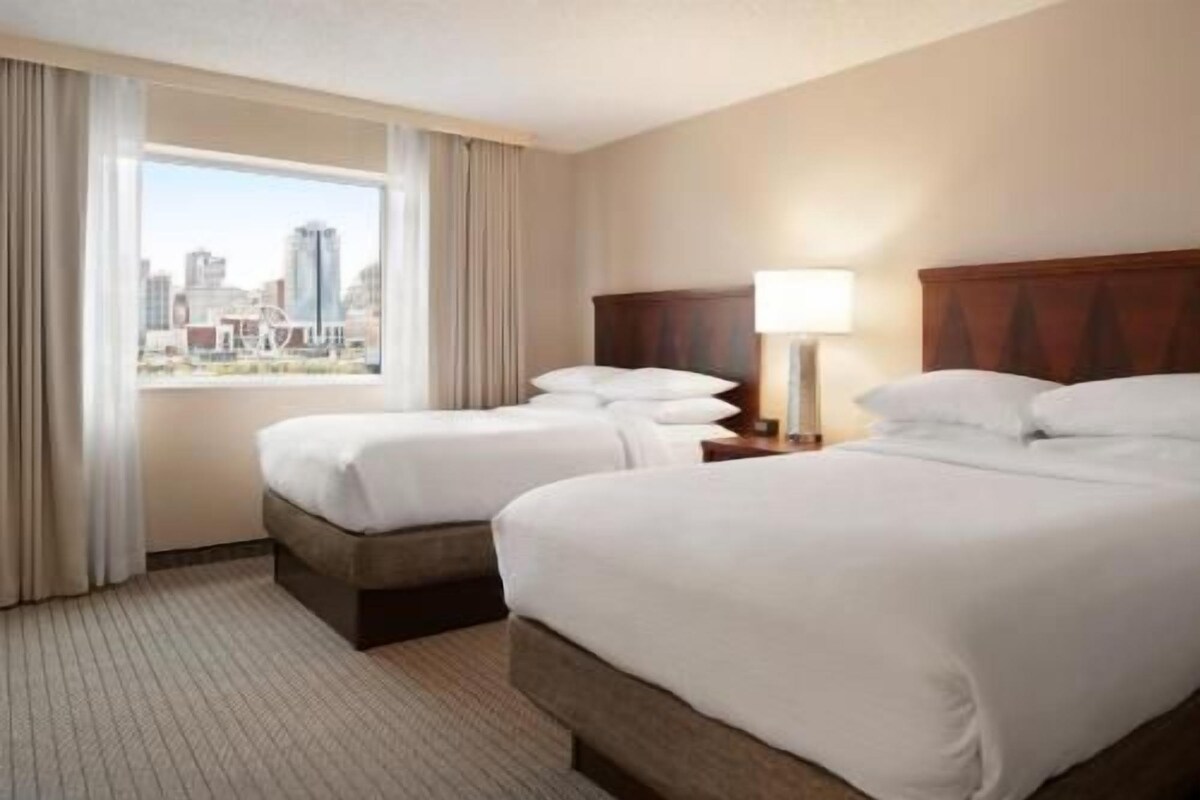 1 bedroom, premium bedding, pillowtop beds, in-room safe