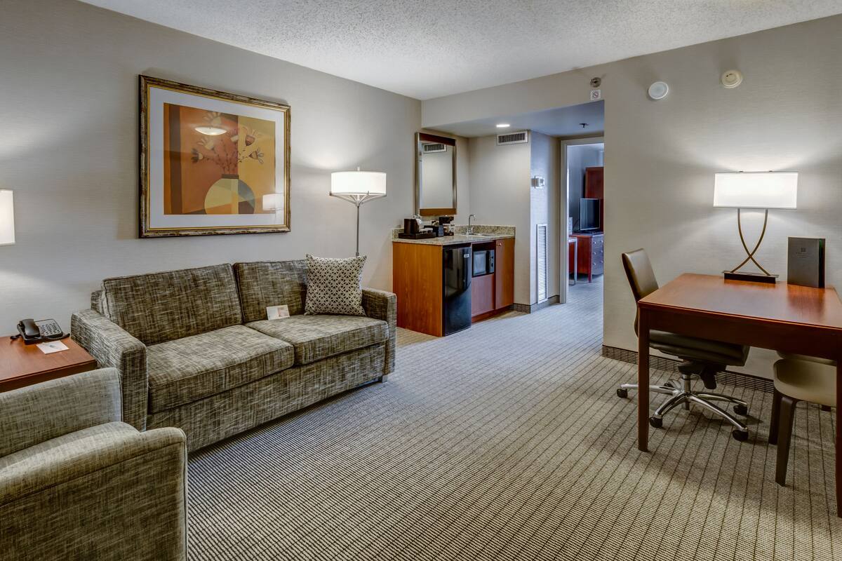 1 bedroom, premium bedding, pillowtop beds, in-room safe