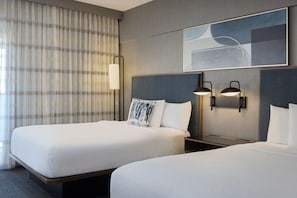 Suite, 1 Bedroom, Hearing Accessible (Accessible Bathtub) | Hypo-allergenic bedding, down comforters, desk, blackout drapes