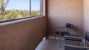 Suite, 1 Bedroom | Hypo-allergenic bedding, down comforters, desk, blackout drapes