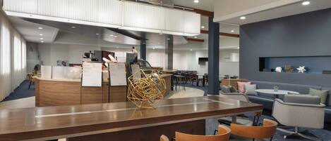 Frühstück und Abendessen