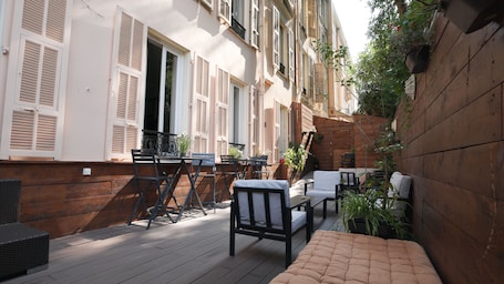 Terrace/patio. Hotel Busby