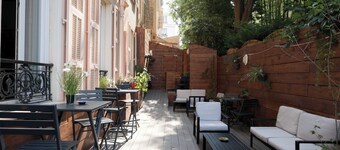 Hotel Busby