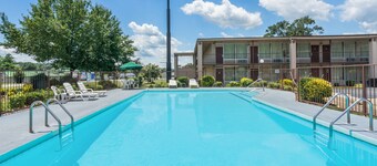 Days Inn by Wyndham Hurricane Mills