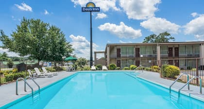 Days Inn by Wyndham Hurricane Mills