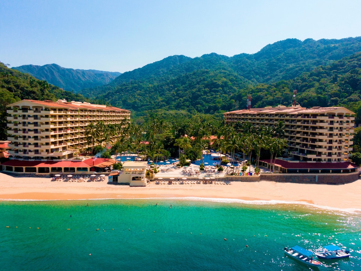Barceló Puerto Vallarta All Inclusive Reviews, Deals & Photos 2023