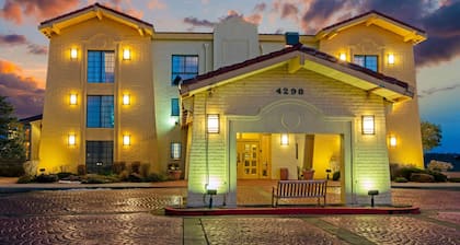 La Quinta Inn by Wyndham Santa Fe