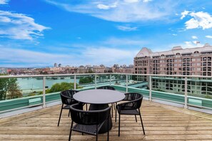 Suite, Multiple Beds, Kitchen, Harbor View | Hypo-allergenic bedding, pillowtop beds, in-room safe, desk