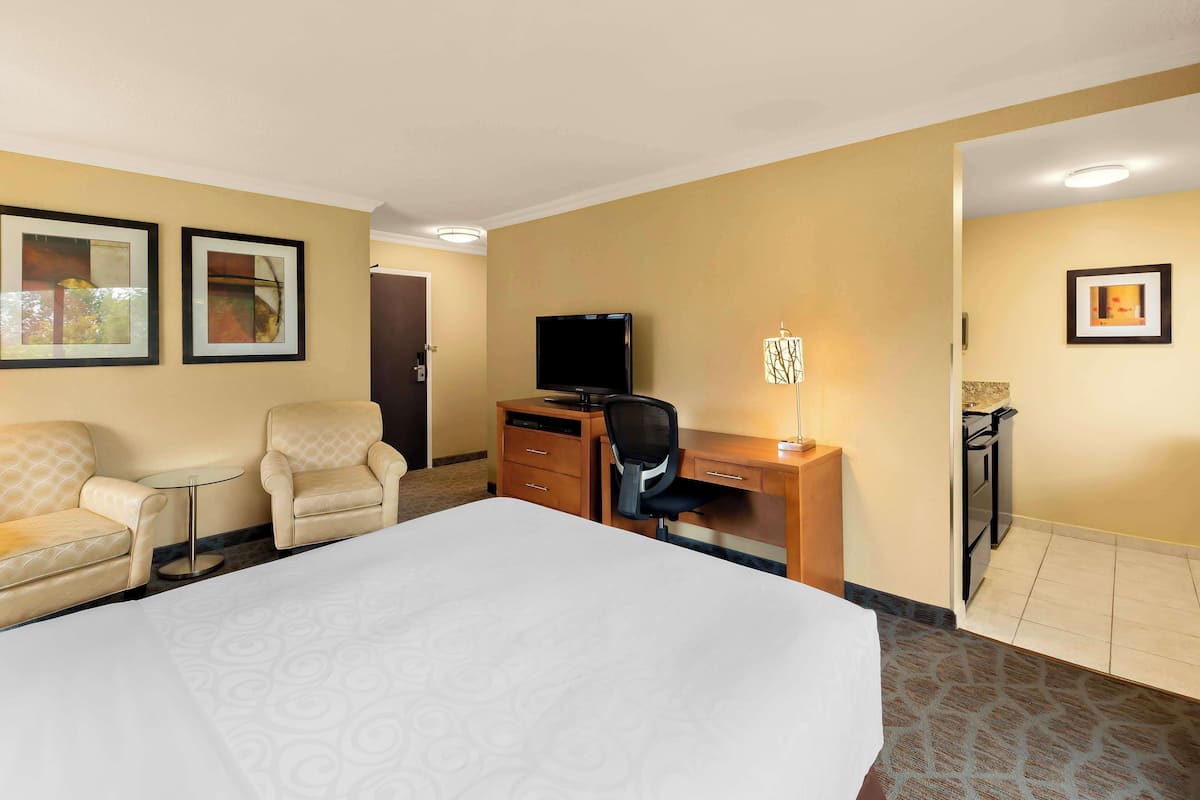 Hypo-allergenic bedding, pillow-top beds, in-room safe, desk