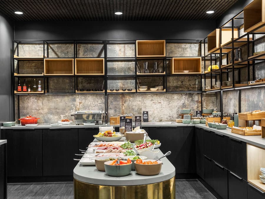 Café da manhã com buffet durante a semana (DKK 175 por pessoa)