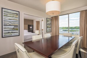 Executive Suite, 1 Double Bed | 1 bedroom, premium bedding, in-room safe, desk
