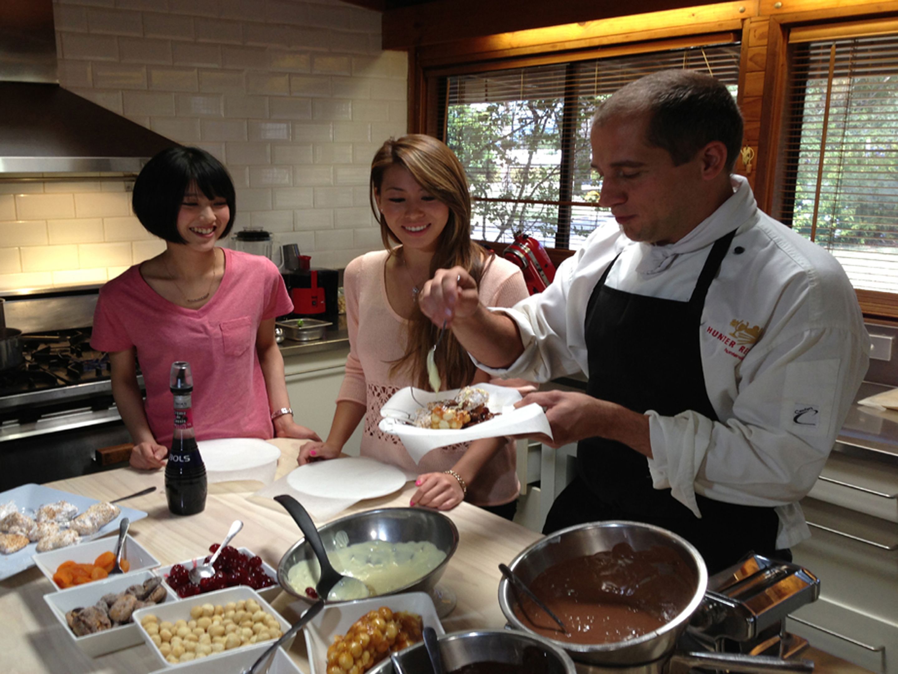 2 restaurants, breakfast, lunch served; local and international cuisine 