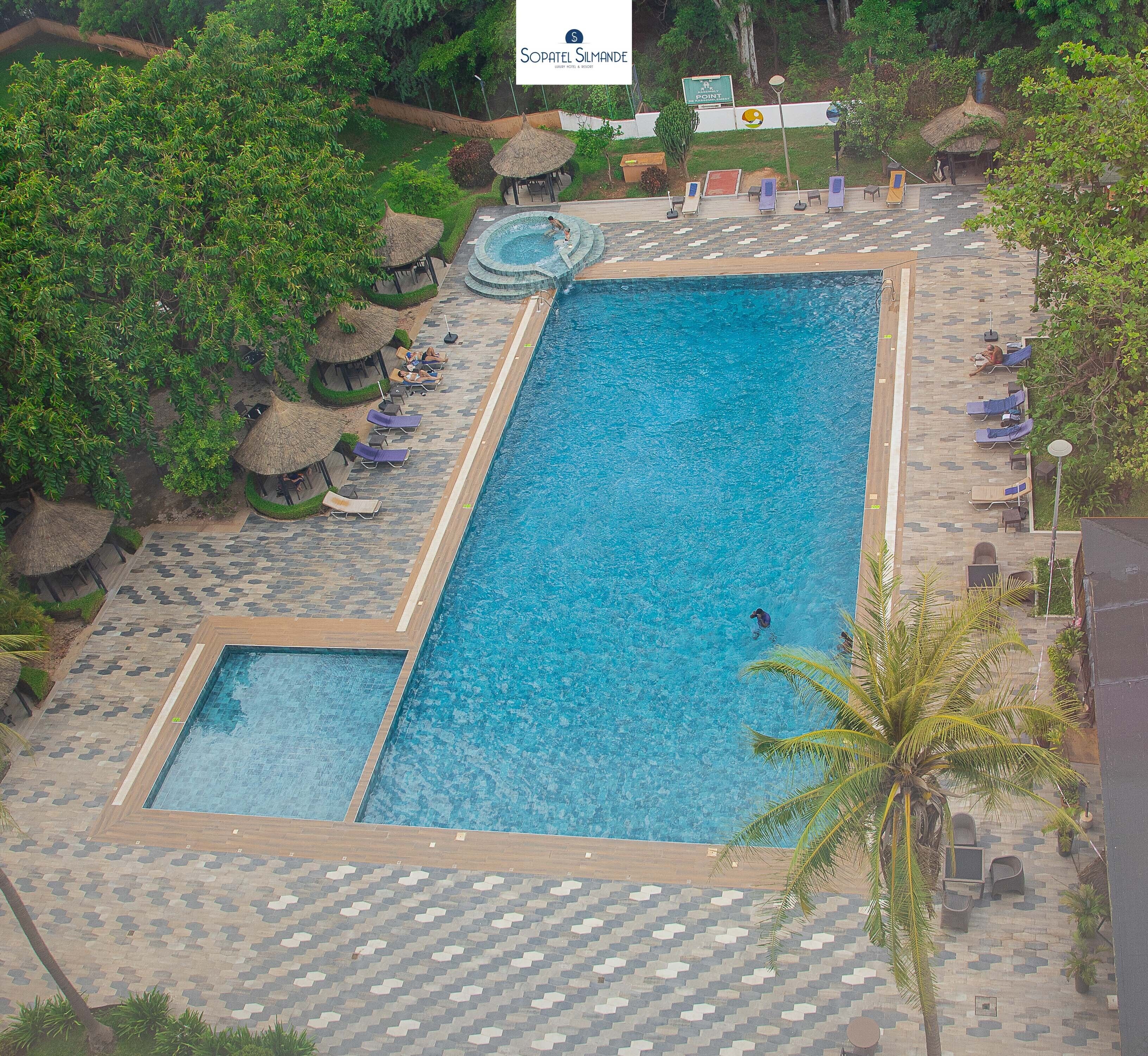 Outdoor pool, pool umbrellas, pool loungers