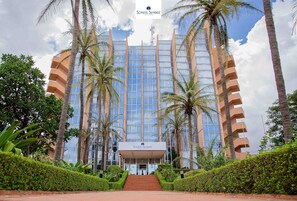 Fachada da propriedade