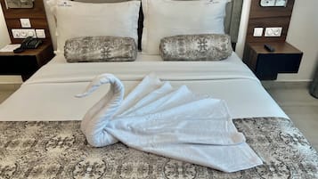 Suite junior | Minibar, caja fuerte, escritorio y sistema de insonorización
