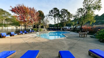 Outdoor pool, open 7:00 AM to 10:00 PM, free pool cabanas, pool loungers