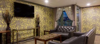 Days Inn by Wyndham Florence Cincinnati Area