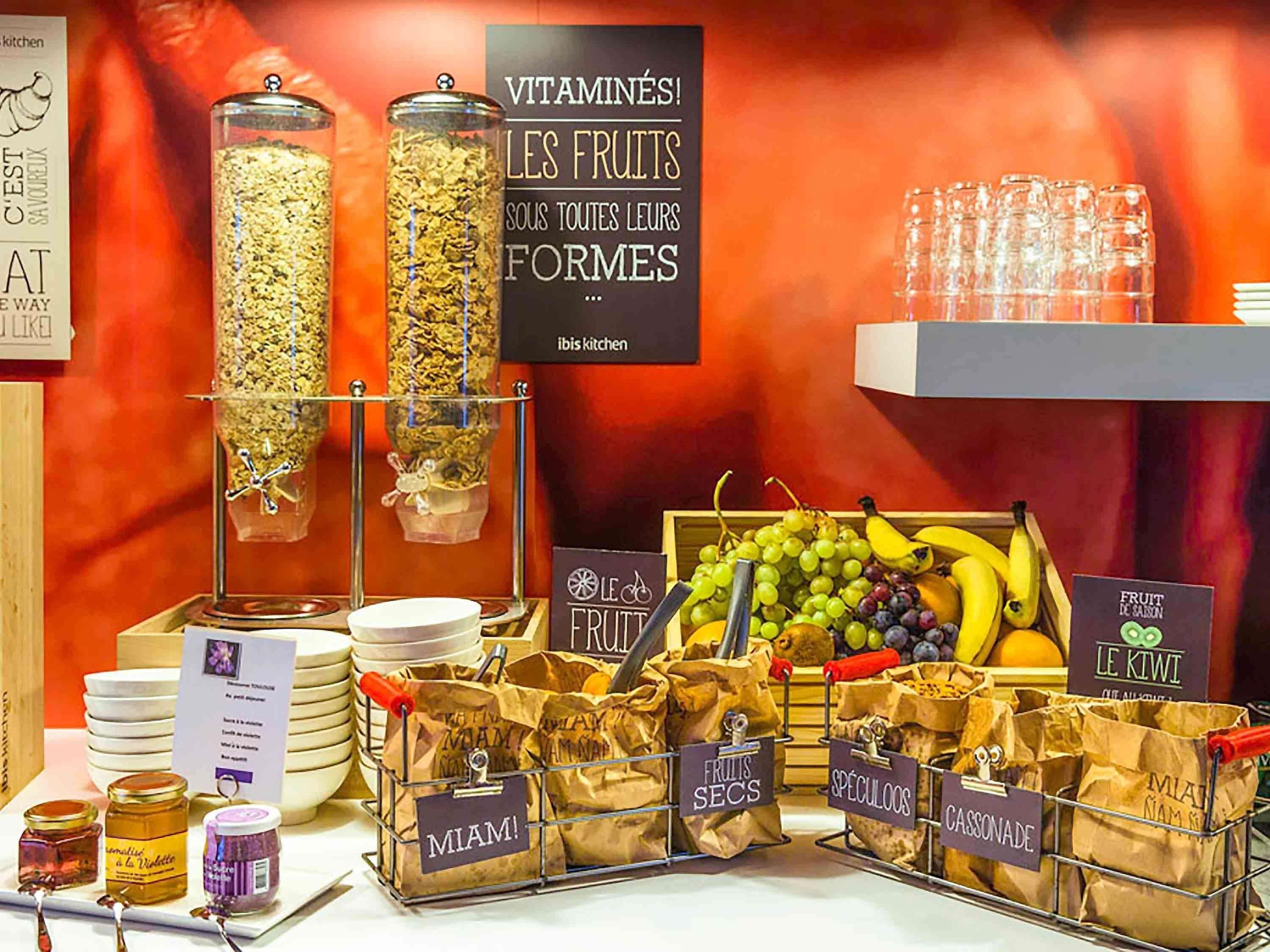 Daily buffet breakfast (EUR 13.90 per person)