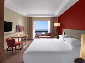 Standard Room, 1 King Bed, Sea View - Hyatt Regency Kuantan Resort (Kuantan)