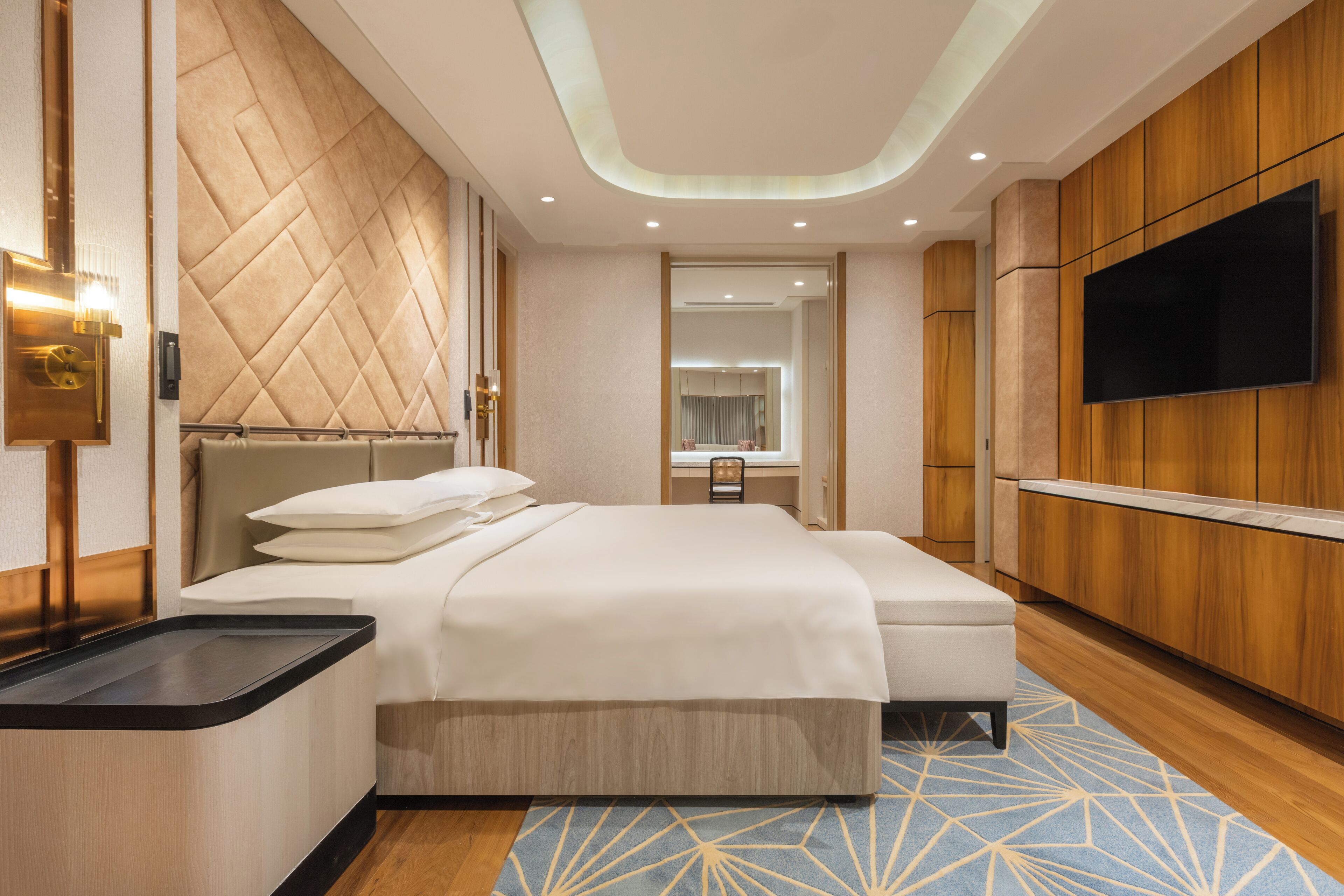 presidential suite | free minibar, in-room safe, desk, laptop workspace