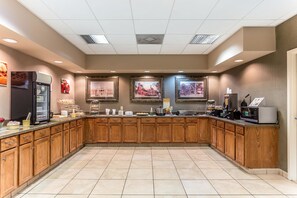 Free daily continental breakfast