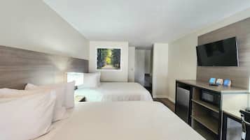 Colchones con pillow-top, escritorio y cortinas blackout