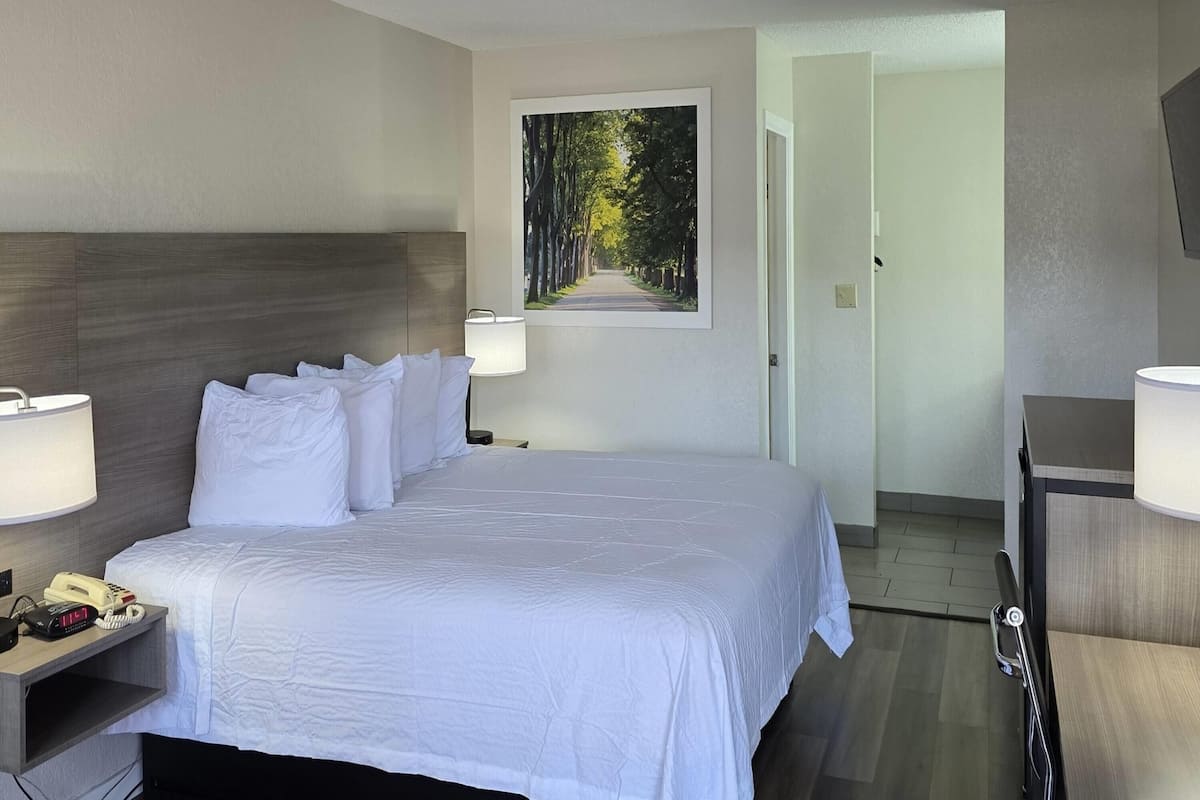 Pillowtop beds, desk, blackout drapes, iron/ironing board