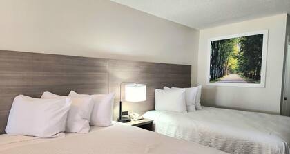 Days Inn by Wyndham San Marcos