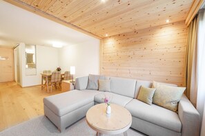 Junior Suite Alpine | Coin séjour