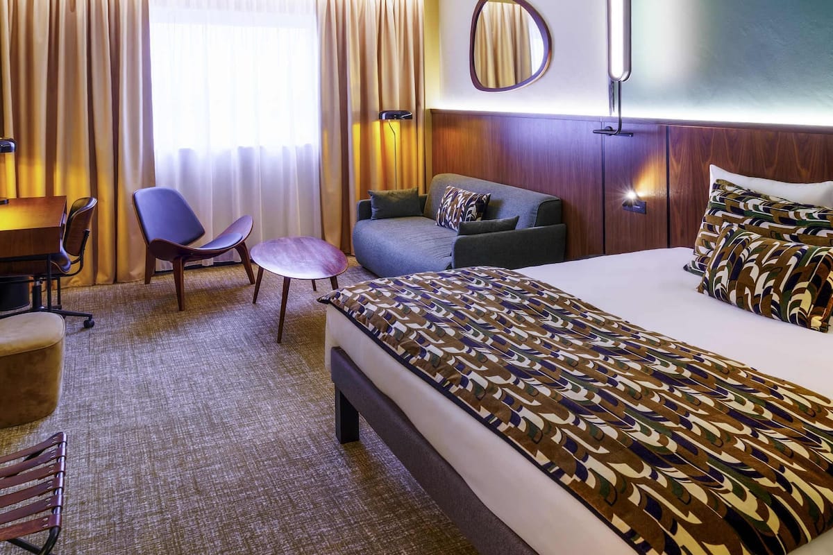 Executive Room, 1 King Bed, Bathtub