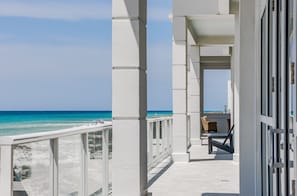 Sun deck
