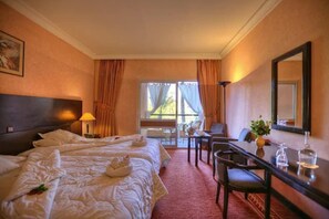 Senior Room | 1 bedroom, premium bedding, minibar, soundproofing