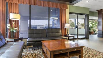 Coin salon dans le hall