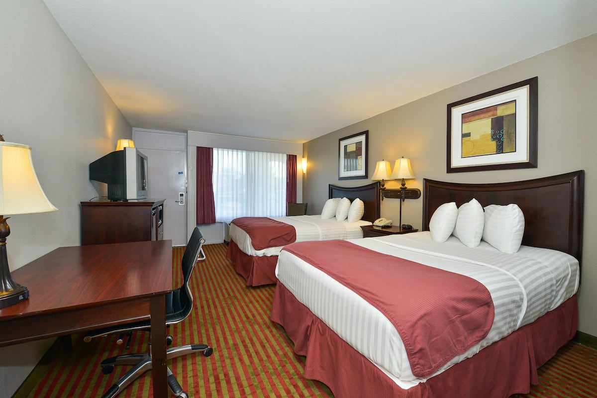 desk, iron/ironing board, free cots/infant beds, free wifi