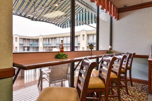 Free continental breakfast - Days Inn by Wyndham Pittsburg KS (Pittsburg)