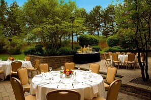 야외 연회 공간