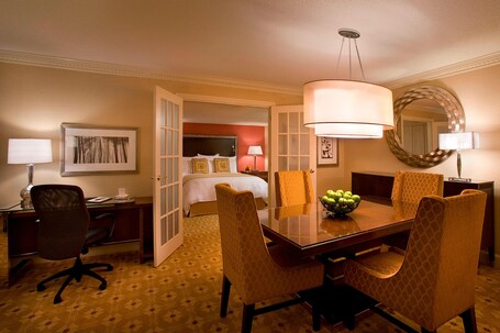 Toronto Airport Marriott Hotel - Image 14