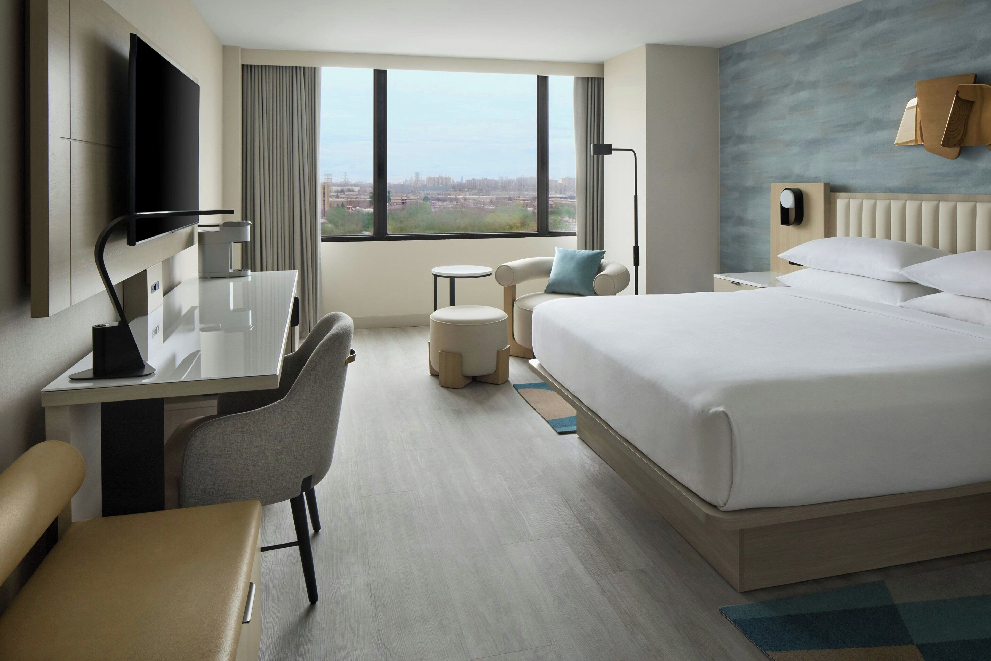 俱乐部客房, 1 张特大床 | 客房内保险箱、办公桌、遮光窗帘、熨斗/熨衣板