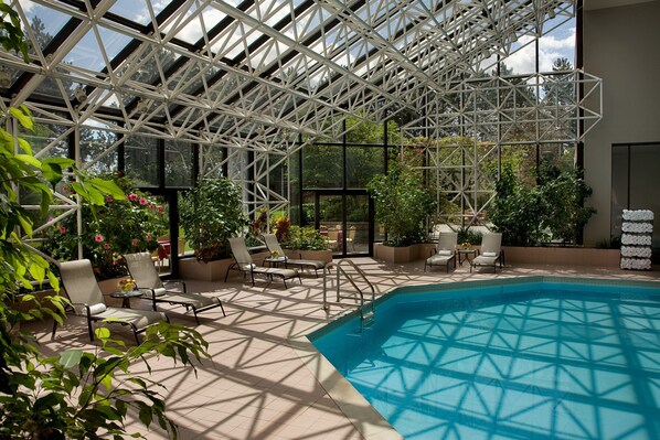 Una piscina techada