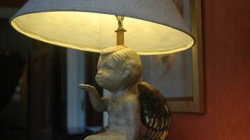 Coin salon dans le hall